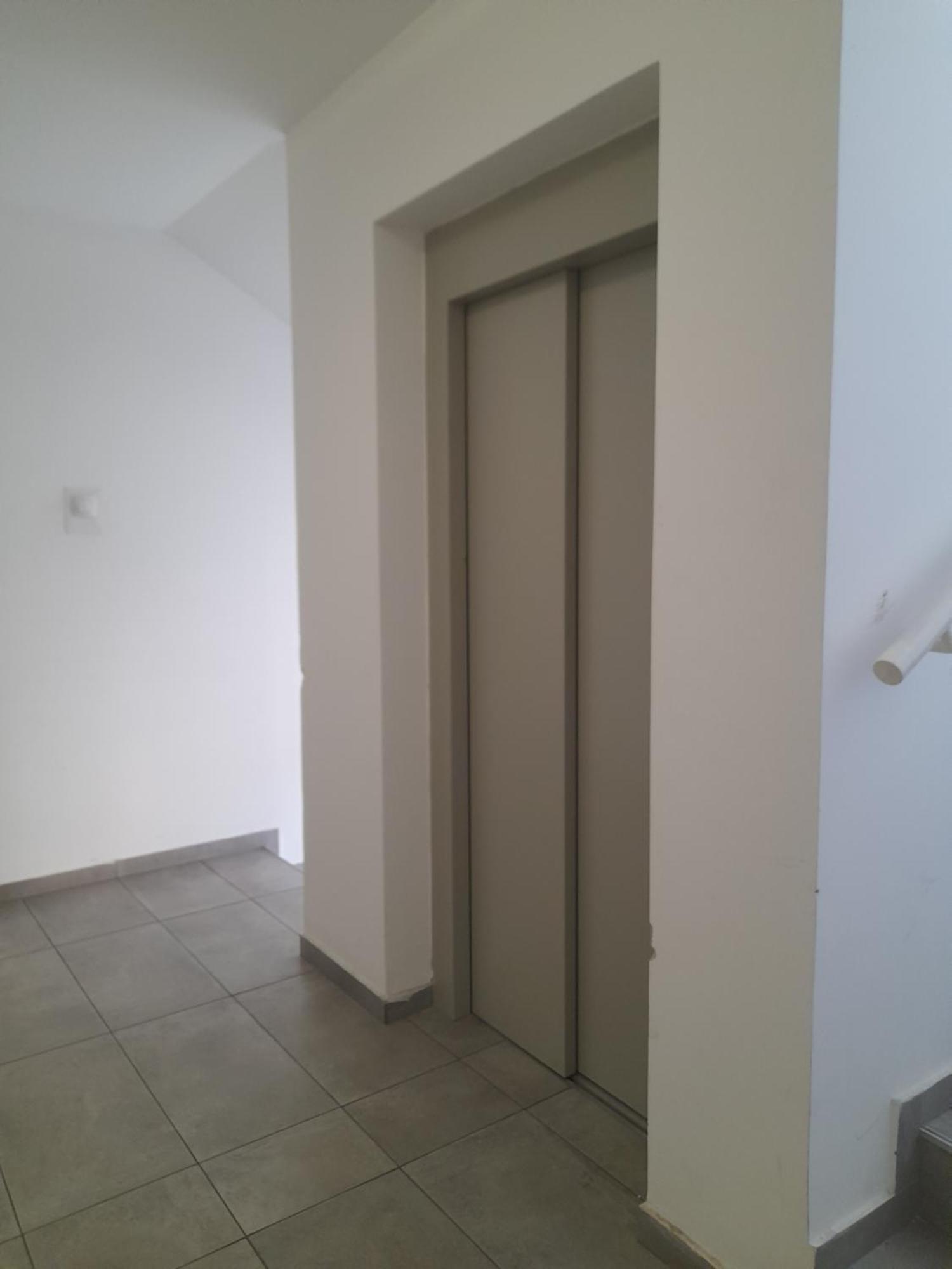 Nikola Ns Apartment Novi Sad Luaran gambar